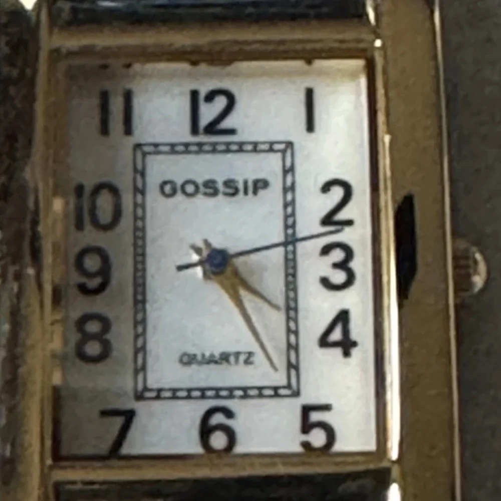 Gossip Womens Gold Tone Tank Watch Blue Croc Leather Band GSP173E Japan‎ Movt